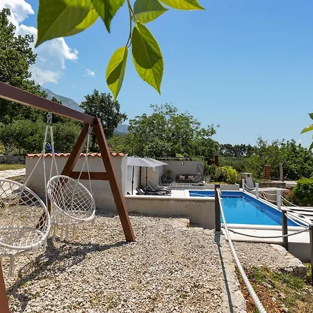 Nina Tatil Evi